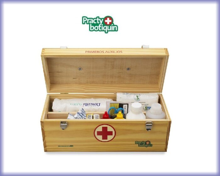 Botiquín de madera natural laqueada modelo 230