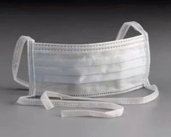 Barbijo doble capa con 4 tiras y ajuste nasal